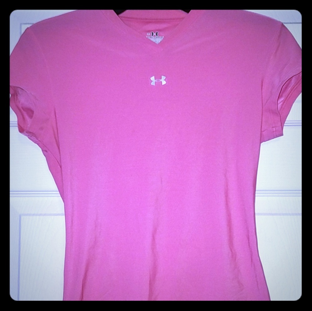 Barely Worn Short Sleeve Under Armor Pink -Medium
